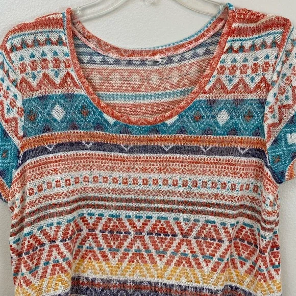 Colorful Patterned Top - Picture 2 of 4